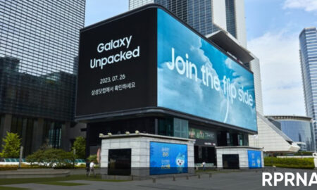 Samsung outdoor Galaxy Unpacked event