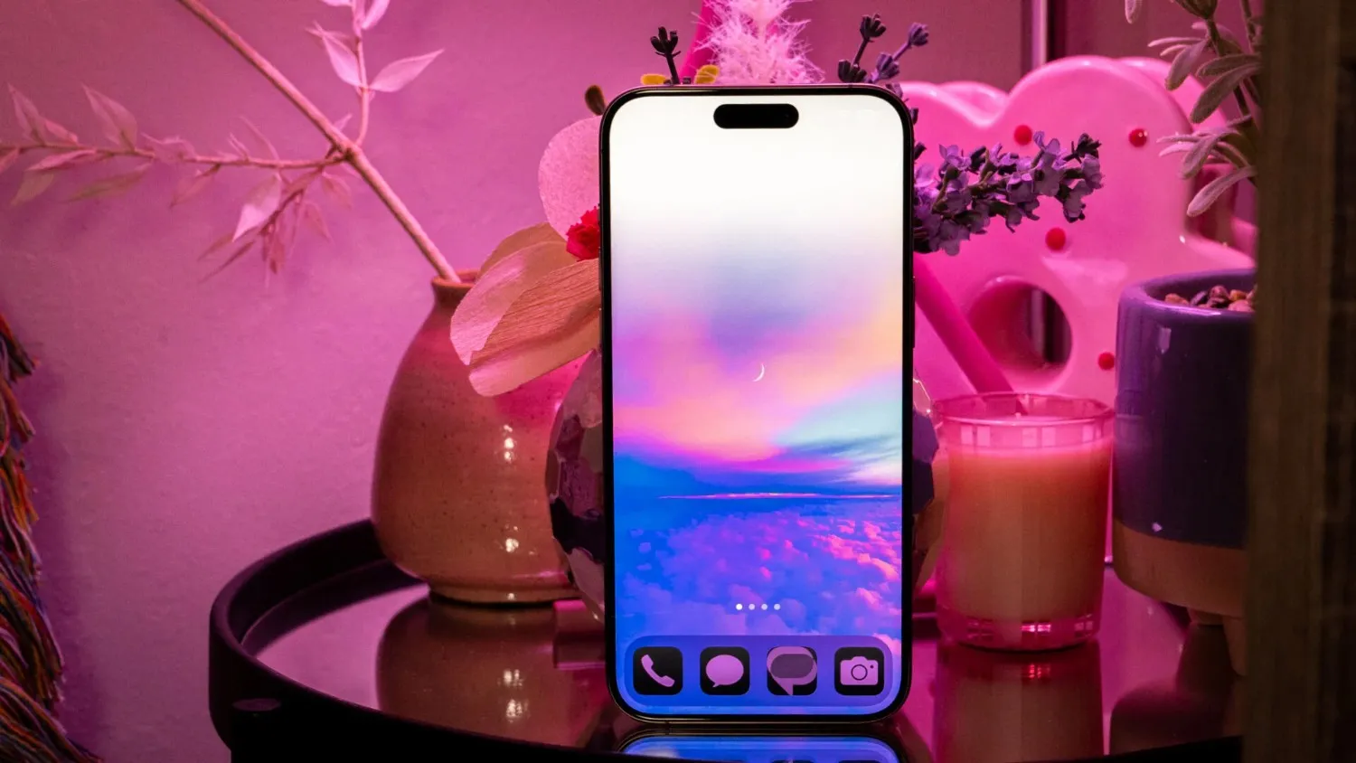 Apple explores new iPhone features in iOS 18.5 beta